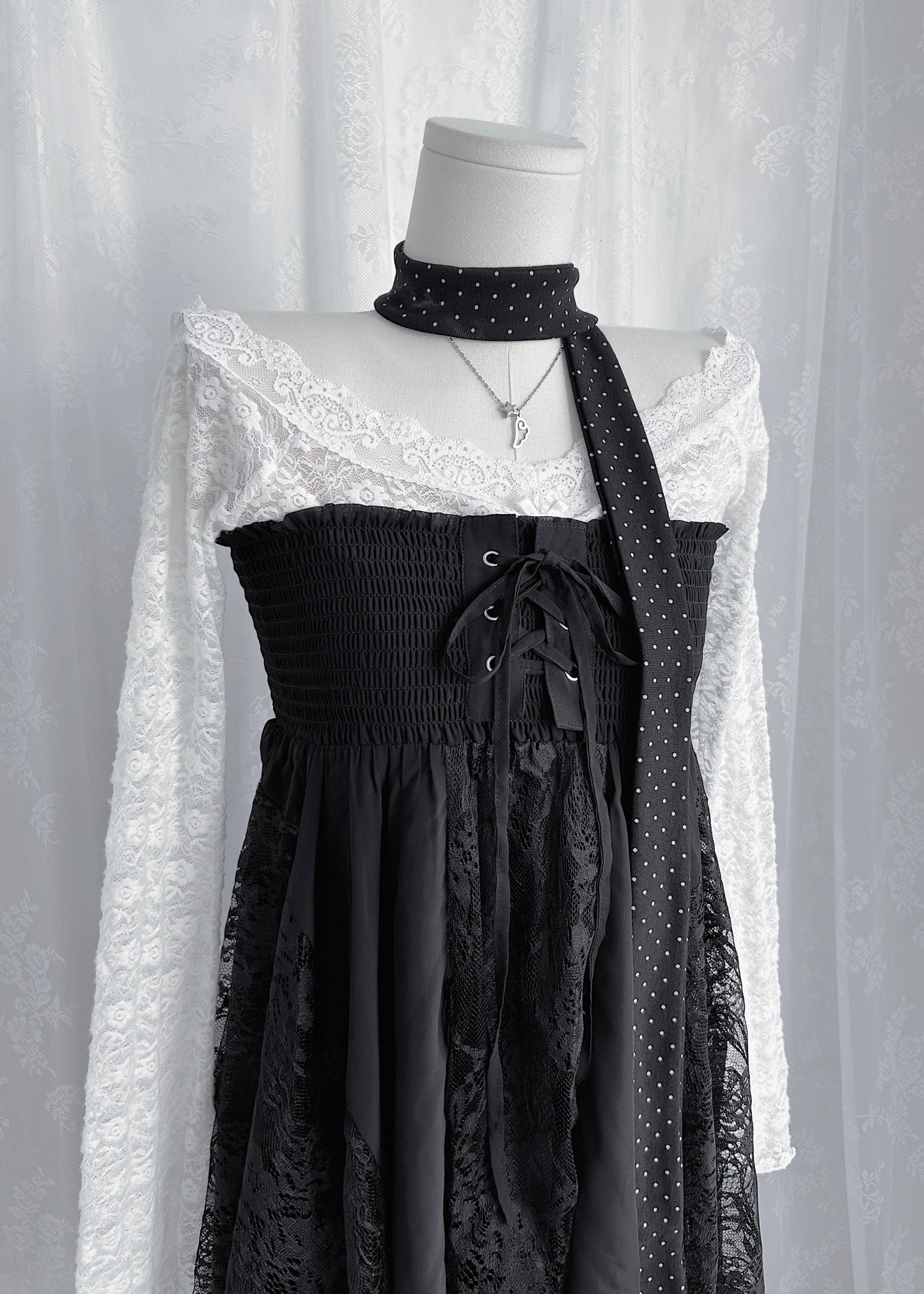 𝐏𝐨𝐥𝐤𝐚 𝐃𝐨𝐭 𝐒𝐜𝐚𝐫𝐟 - 𝐁𝐥𝐚𝐜𝐤