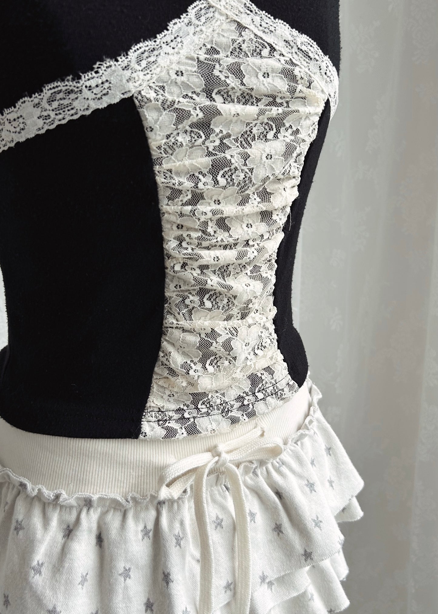 𝐎𝐭𝐭𝐚𝐯𝐢𝐚 𝐕𝐢𝐧𝐭𝐚𝐠𝐞 𝐋𝐚𝐜𝐞 𝐓𝐚𝐧𝐤 𝐓𝐨𝐩