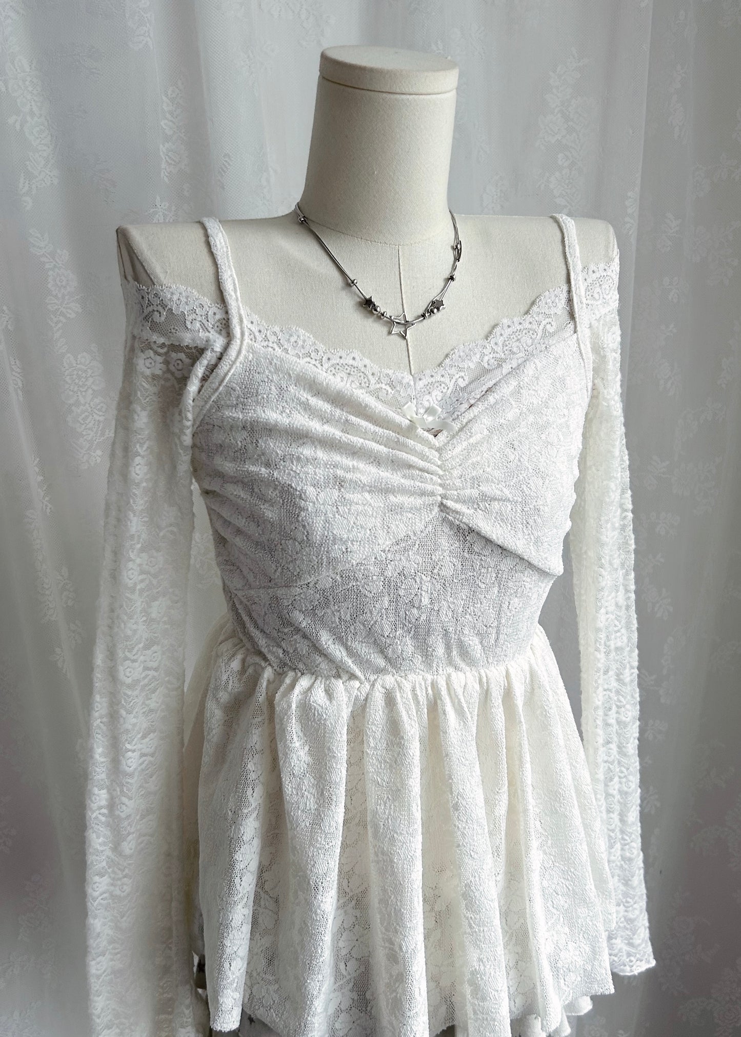 𝐕𝐢𝐚𝐧𝐧𝐞 𝐋𝐚𝐜𝐞 𝐂𝐚𝐦𝐢 𝐃𝐫𝐞𝐬𝐬 - 𝐖𝐡𝐢𝐭𝐞