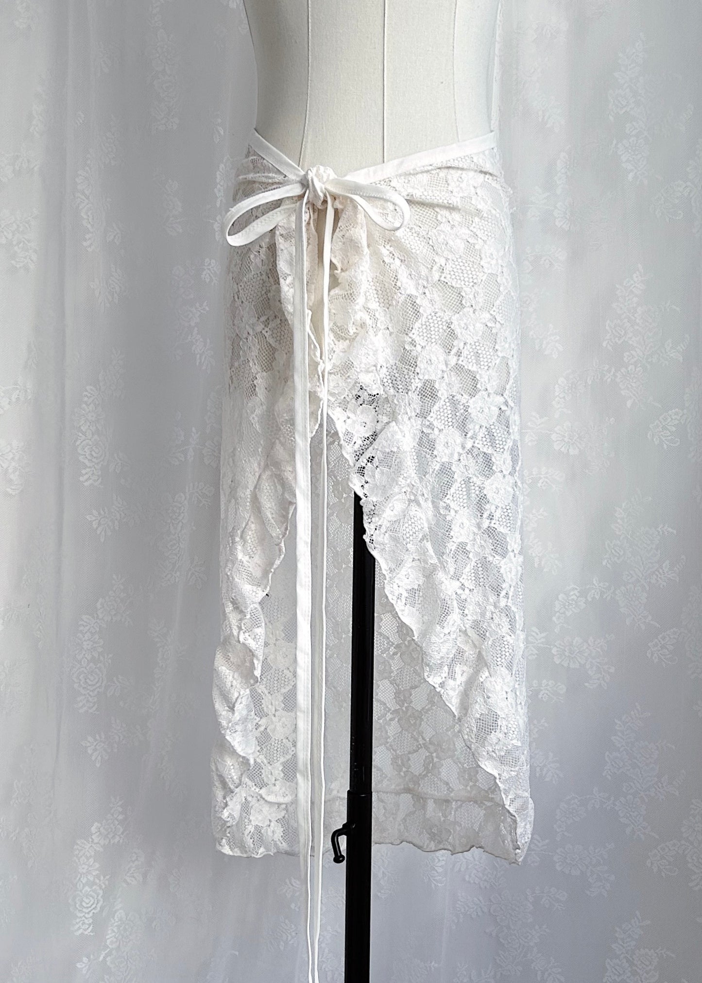 𝐕𝐢𝐧𝐚 𝐋𝐚𝐜𝐞 𝐑𝐮𝐟𝐟𝐥𝐞 𝐋𝐚𝐲𝐞𝐫 𝐒𝐤𝐢𝐫𝐭 - 𝐂𝐫𝐞𝐚𝐦