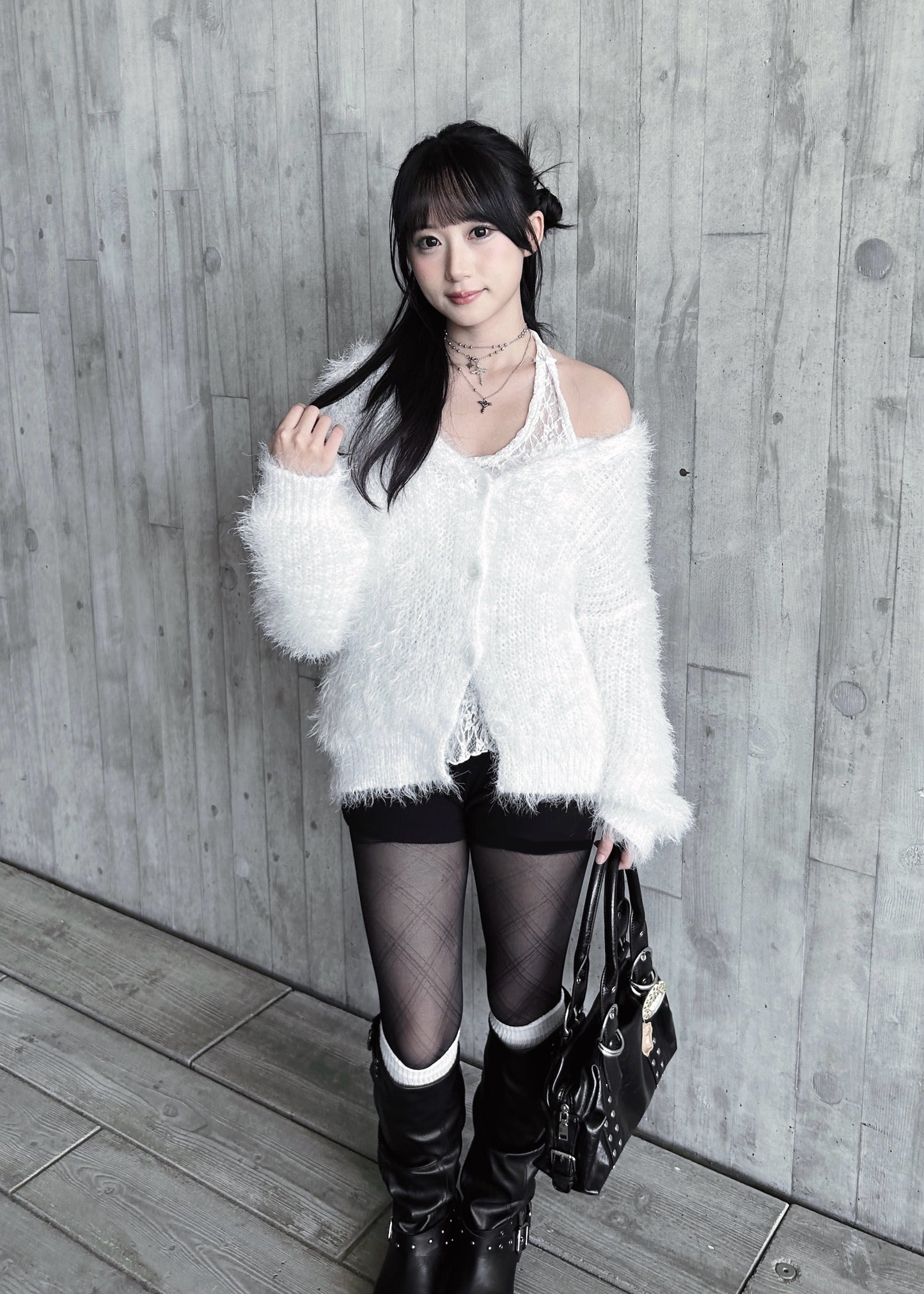 𝐌𝐨 𝐌𝐨 𝐕 𝐍𝐞𝐜𝐤 𝐂𝐚𝐫𝐝𝐢𝐠𝐚𝐧 - 𝐖𝐡𝐢𝐭𝐞