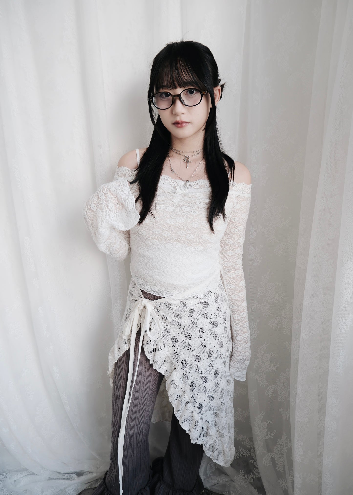 𝐕𝐞𝐥𝐢𝐞𝐭𝐭𝐚 𝐅𝐥𝐚𝐫𝐞 𝐒𝐥𝐞𝐞𝐯𝐞 𝐋𝐚𝐜𝐞 𝐓𝐨𝐩 - 𝐖𝐡𝐢𝐭𝐞