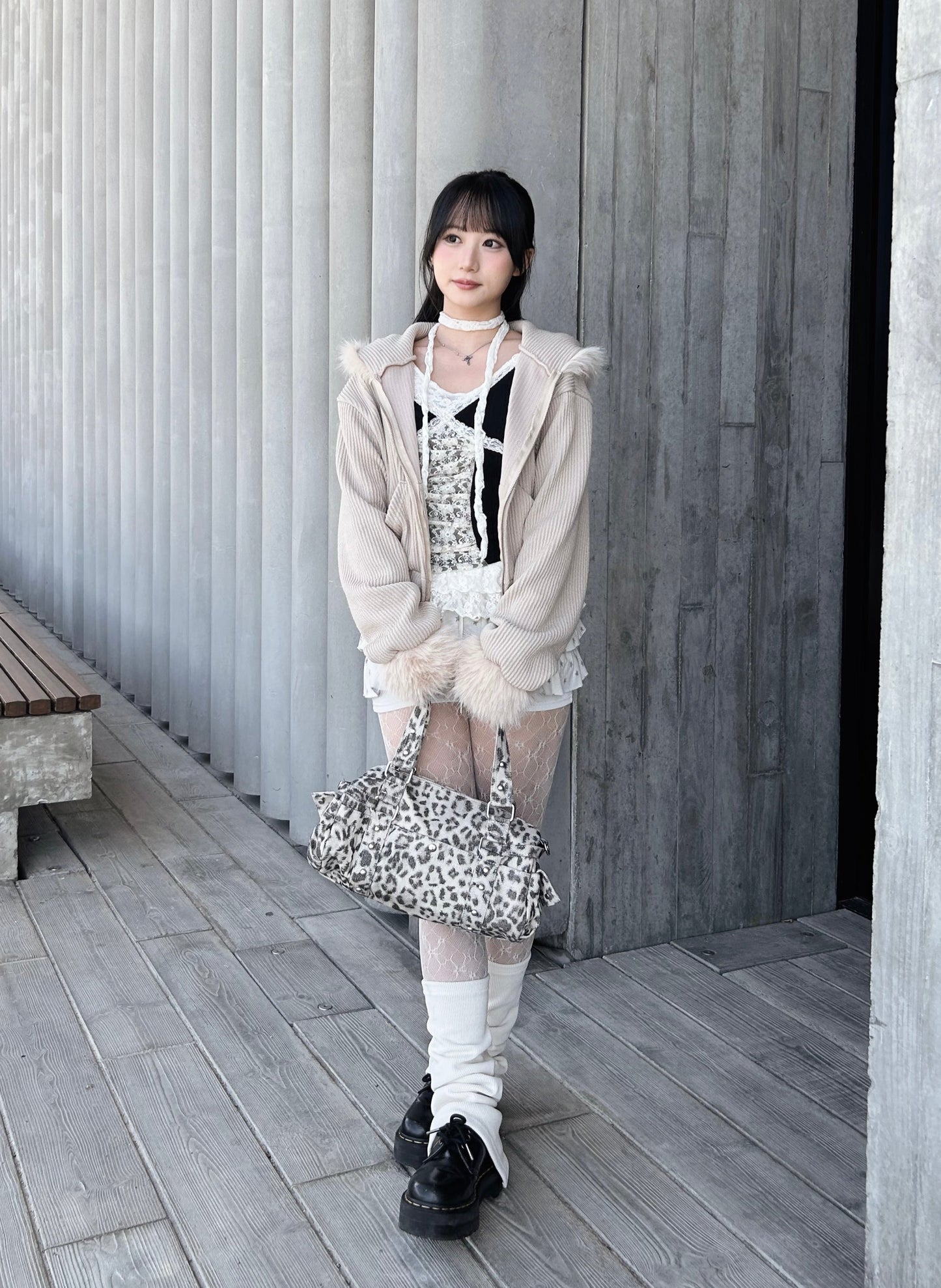 𝐌𝐨 𝐌𝐨 𝐂𝐫𝐨𝐩𝐩𝐞𝐝 𝐇𝐨𝐨𝐝𝐢𝐞 𝐉𝐚𝐜𝐤𝐞𝐭 - 𝐂𝐫𝐞𝐚𝐦