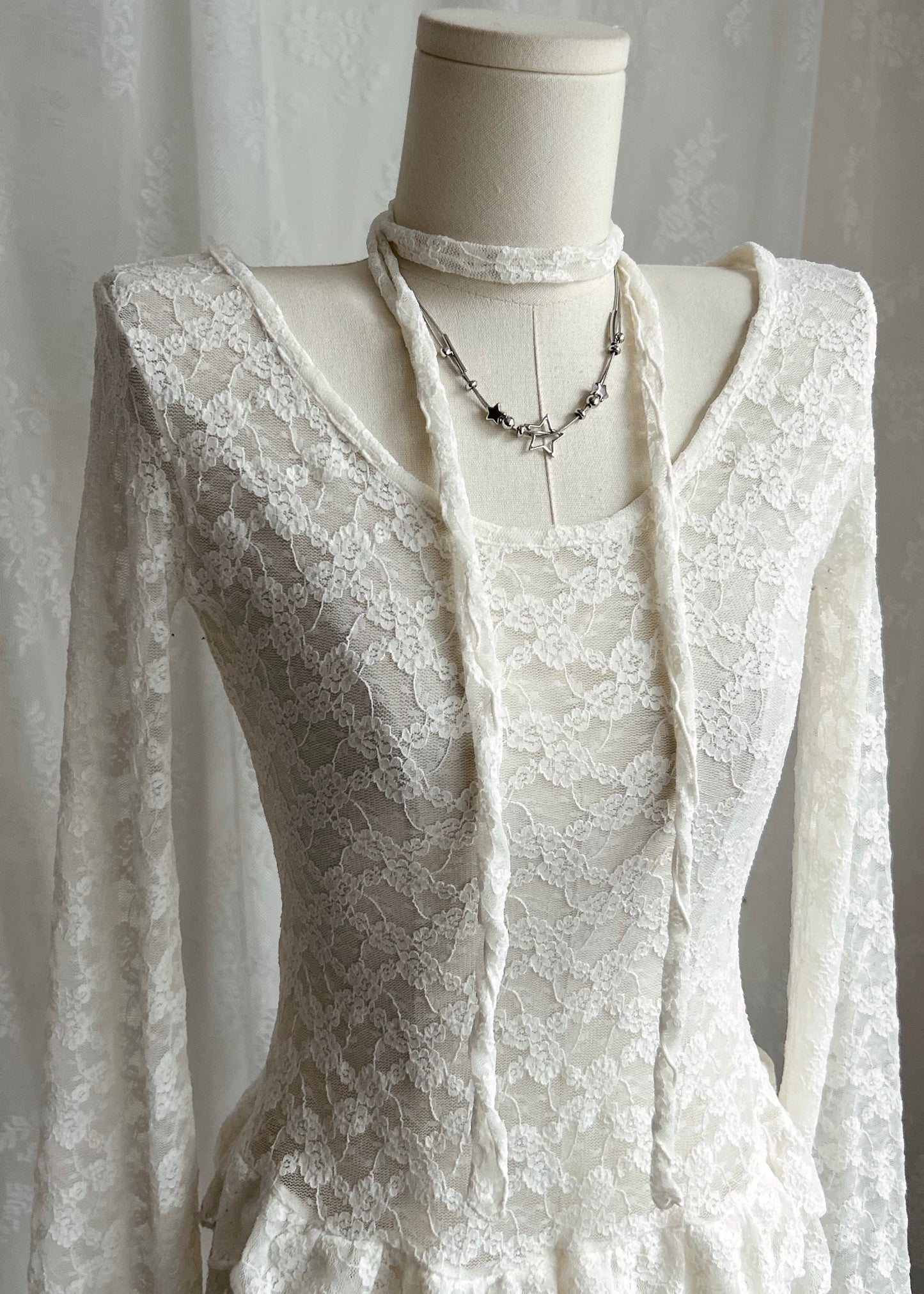 𝐋𝐞𝐭𝐢𝐭𝐢𝐚 𝐋𝐚𝐜𝐞 𝐑𝐮𝐟𝐟𝐥𝐞 𝐓𝐨𝐩 𝐖𝐢𝐭𝐡 𝐒𝐜𝐚𝐫𝐟 - 𝐂𝐫𝐞𝐚𝐦