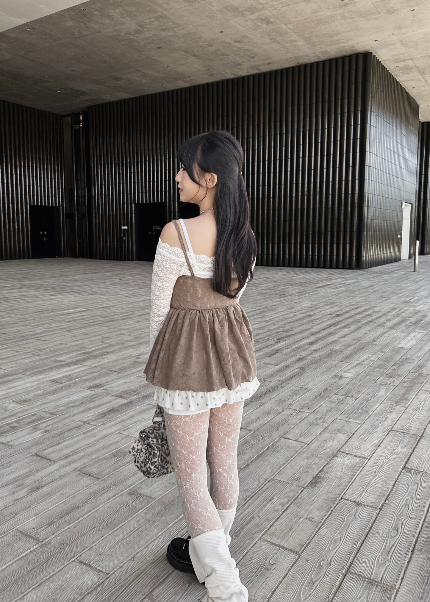 𝐕𝐢𝐚𝐧𝐧𝐞 𝐋𝐚𝐜𝐞 𝐂𝐚𝐦𝐢 𝐃𝐫𝐞𝐬𝐬 - 𝐌𝐨𝐜𝐡𝐚