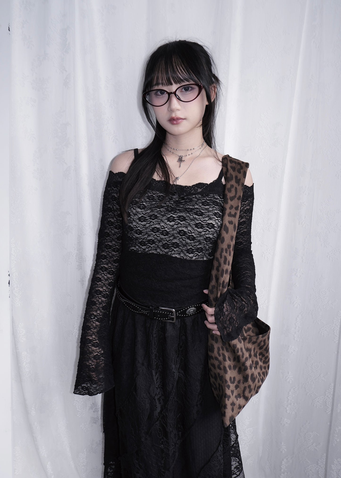 𝐕𝐞𝐥𝐢𝐞𝐭𝐭𝐚 𝐅𝐥𝐚𝐫𝐞 𝐒𝐥𝐞𝐞𝐯𝐞 𝐋𝐚𝐜𝐞 𝐓𝐨𝐩 - 𝐁𝐥𝐚𝐜𝐤