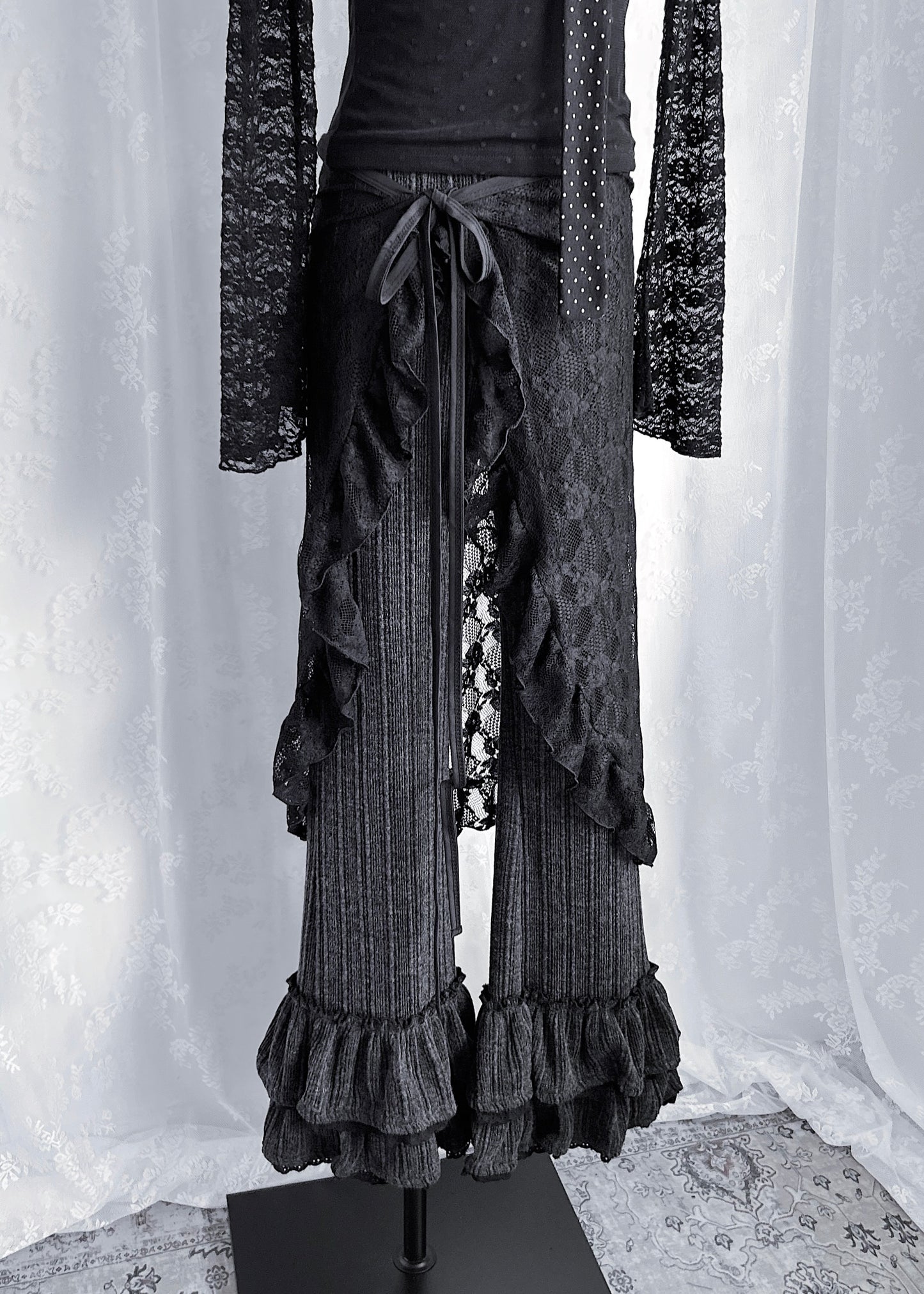 𝐕𝐢𝐧𝐚 𝐋𝐚𝐜𝐞 𝐑𝐮𝐟𝐟𝐥𝐞 𝐋𝐚𝐲𝐞𝐫 𝐒𝐤𝐢𝐫𝐭 - 𝐁𝐥𝐚𝐜𝐤