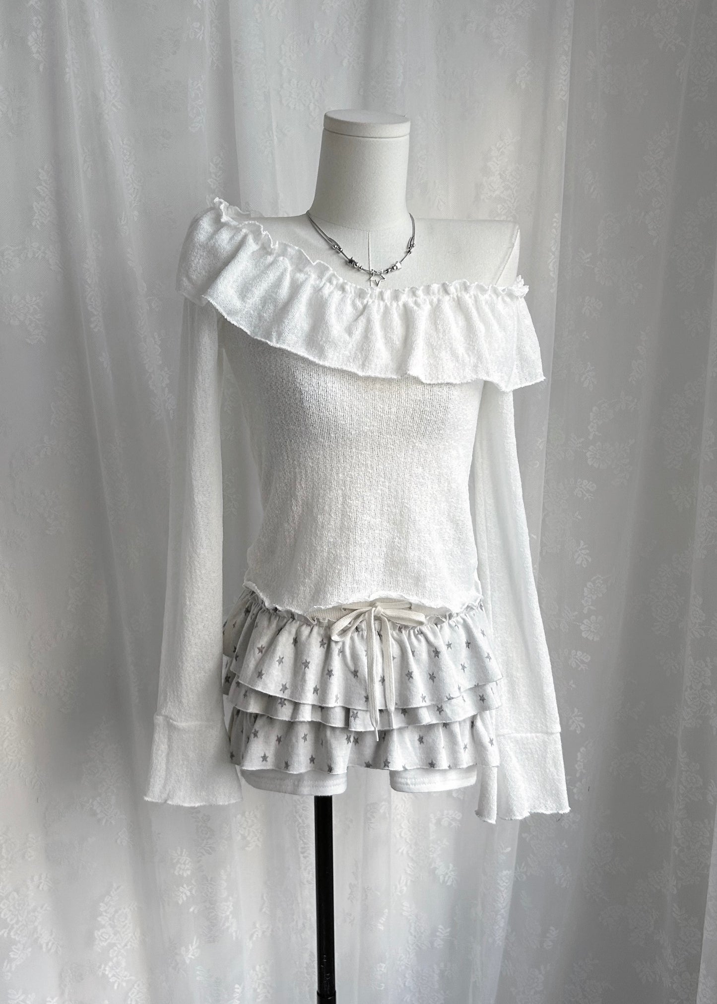 𝐄𝐫𝐢𝐬 𝐑𝐮𝐟𝐟𝐥𝐞 𝟑 𝐖𝐚𝐲𝐬 𝐓𝐨𝐩 - 𝐖𝐡𝐢𝐭𝐞