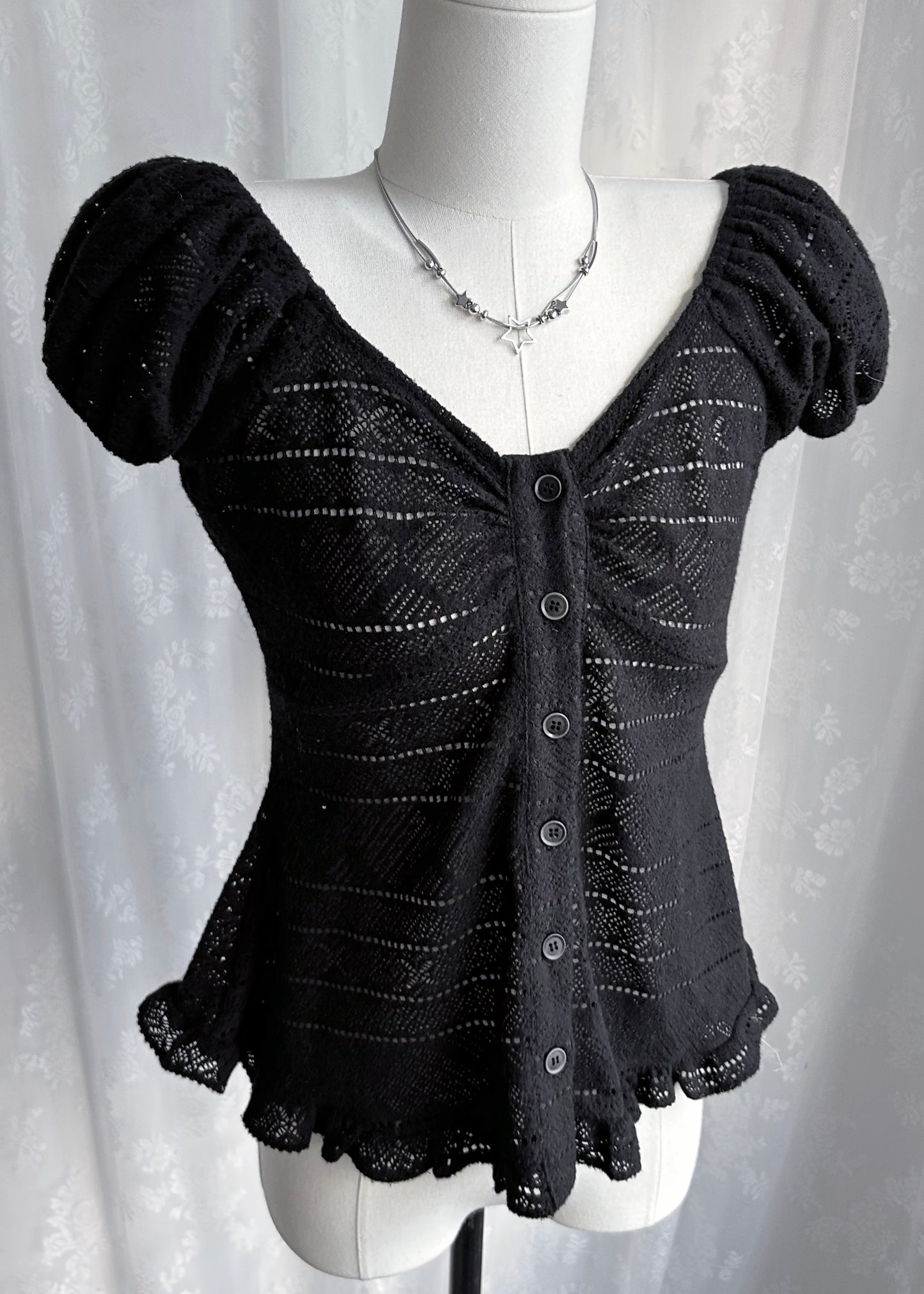 𝐂𝐢𝐧𝐭𝐢𝐚 𝐊𝐧𝐢𝐭 𝐑𝐮𝐟𝐟𝐥𝐞 𝐏𝐮𝐟𝐟 𝐒𝐥𝐞𝐞𝐯𝐞 𝐓𝐨𝐩 - 𝐁𝐥𝐚𝐜𝐤