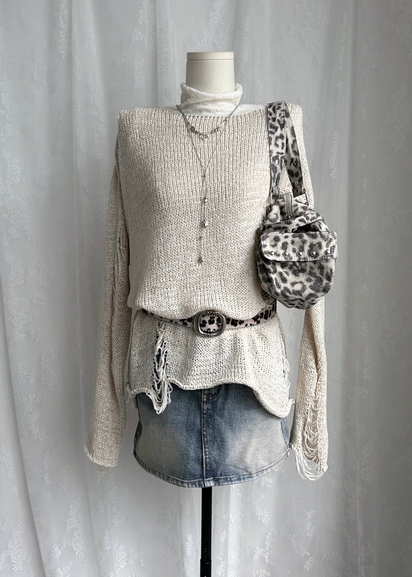 𝐄𝐜𝐡𝐨 𝐃𝐢𝐬𝐭𝐫𝐞𝐬𝐬𝐞𝐝 𝐊𝐧𝐢𝐭 𝐒𝐰𝐞𝐚𝐭𝐞𝐫 - 𝐁𝐞𝐢𝐠𝐞