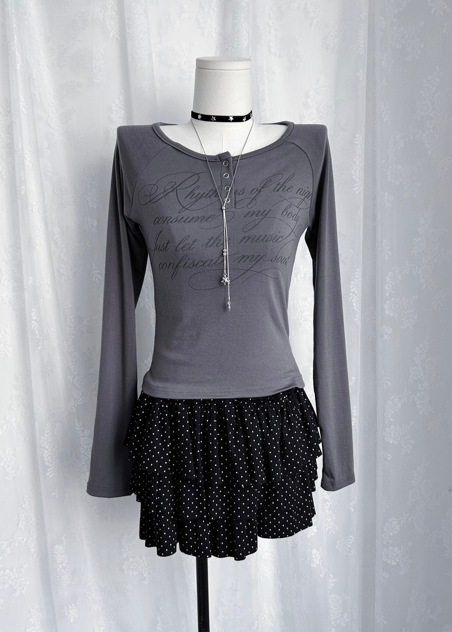 𝐋𝐮𝐝𝐨𝐯𝐢𝐜𝐚 𝐁𝐮𝐭𝐭𝐨𝐧 𝐓𝐞𝐞 - 𝐂𝐡𝐚𝐫𝐜𝐨𝐚𝐥