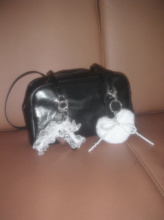 ๐๐ก๐๐๐ซ ๐๐ข๐๐๐จ๐ง ๐๐๐๐ซ๐ญ ๐๐๐ฒ ๐๐ก๐๐ข๐ง