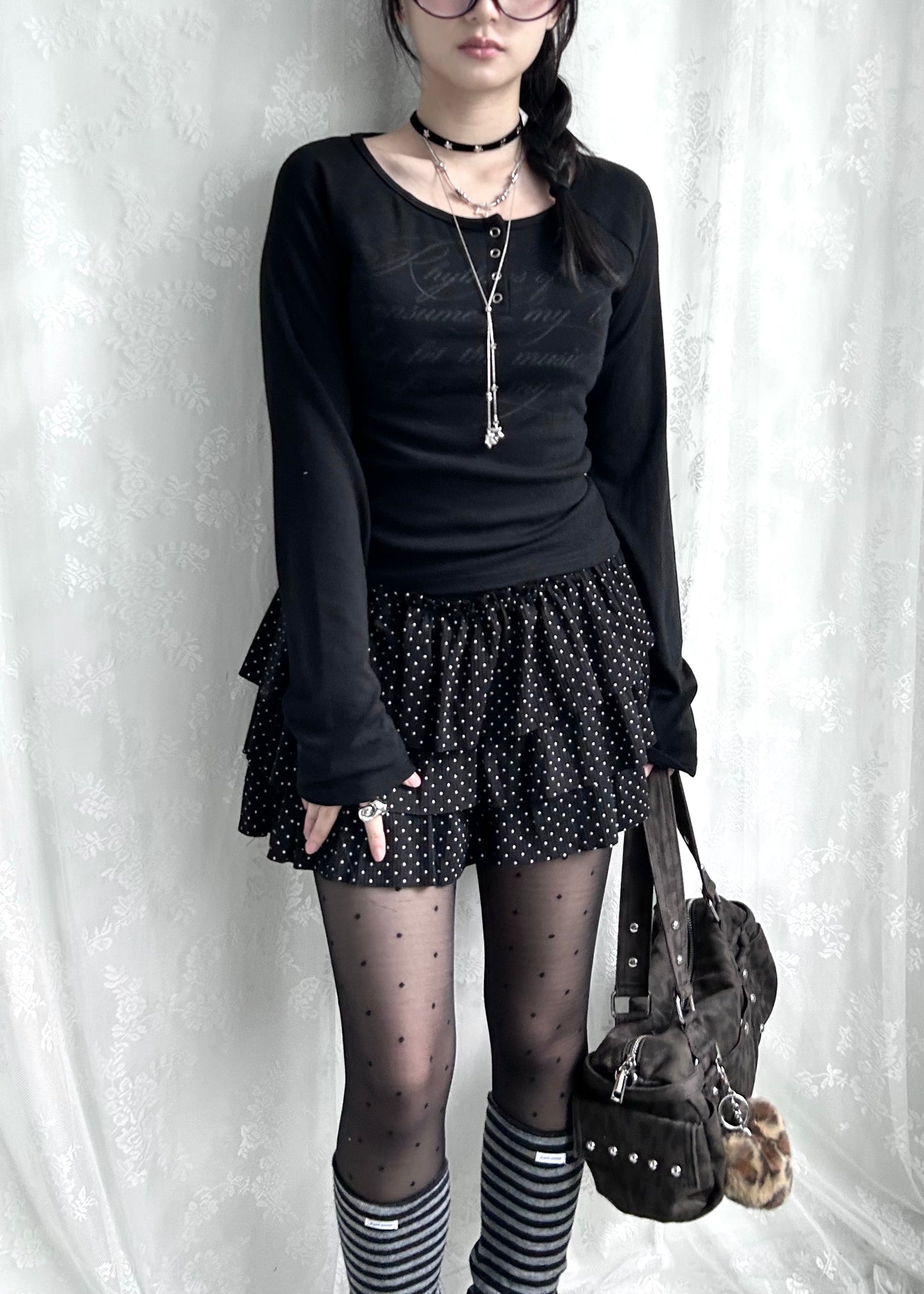 𝐋𝐮𝐝𝐨𝐯𝐢𝐜𝐚 𝐁𝐮𝐭𝐭𝐨𝐧 𝐓𝐞𝐞 - 𝐁𝐥𝐚𝐜𝐤