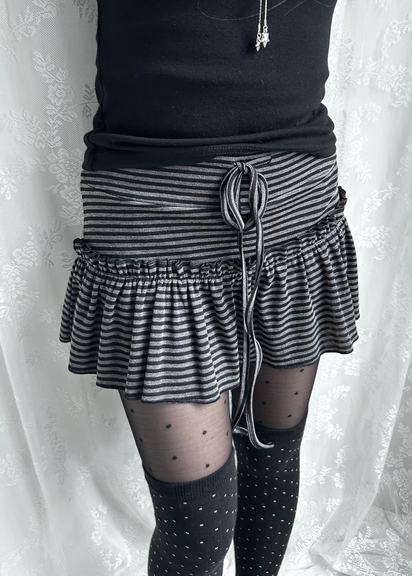 𝐒𝐭𝐫𝐢𝐩𝐞𝐝 𝐑𝐮𝐟𝐟𝐥𝐞 𝐌𝐢𝐧𝐢 𝐒𝐤𝐨𝐫𝐭