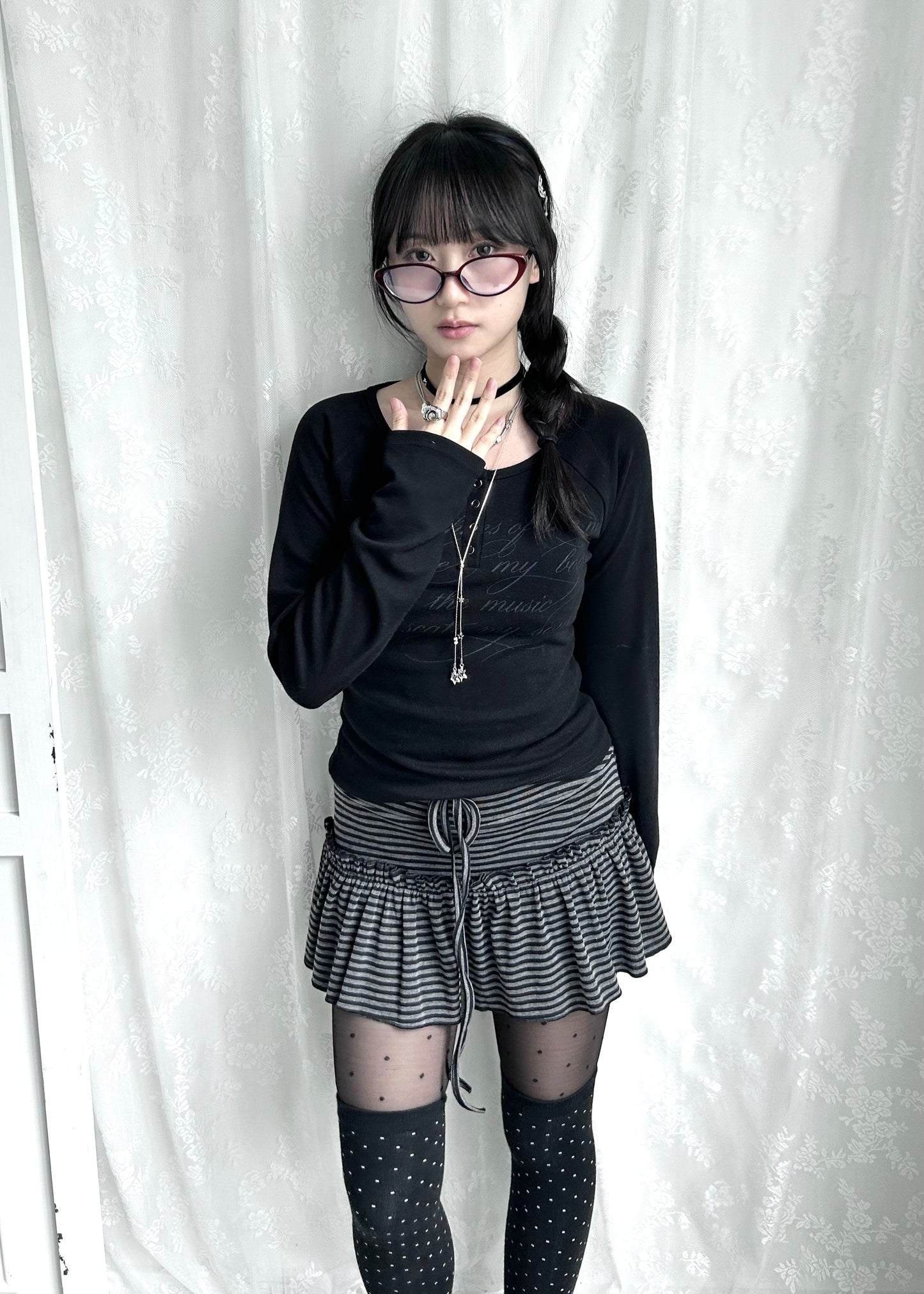 𝐋𝐮𝐝𝐨𝐯𝐢𝐜𝐚 𝐁𝐮𝐭𝐭𝐨𝐧 𝐓𝐞𝐞 - 𝐁𝐥𝐚𝐜𝐤