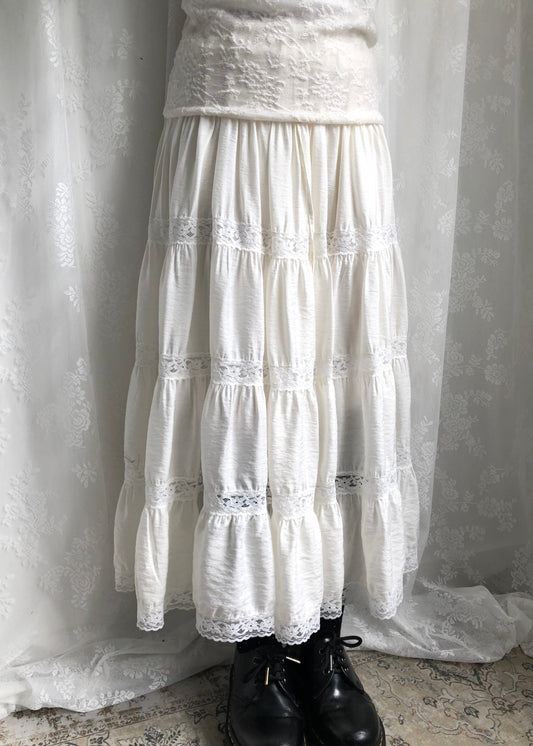 𝐕𝐞𝐧𝐝𝐞𝐭𝐭𝐚 𝐋𝐚𝐜𝐞 𝐌𝐢𝐝𝐢 𝐒𝐤𝐢𝐫𝐭 - 𝐂𝐫𝐞𝐚𝐦